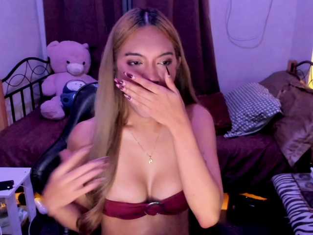 EmmaCoxx