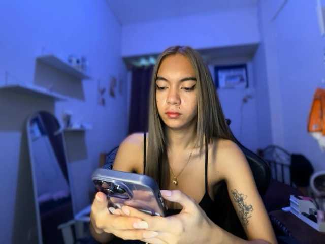 EmmaCoxx