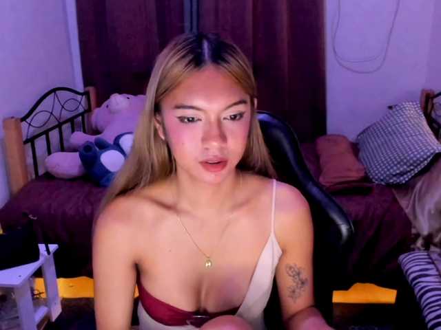 EmmaCoxx
