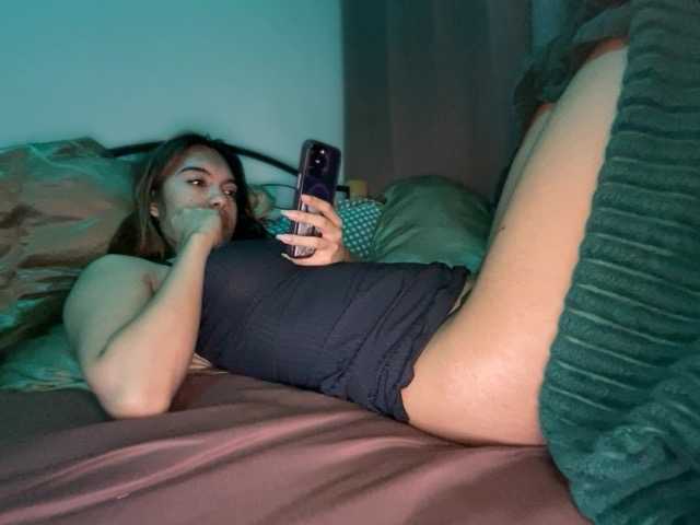 EmmaCoxx live webcam show