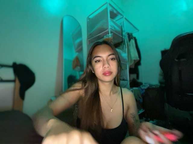 EmmaCoxx live webcam show