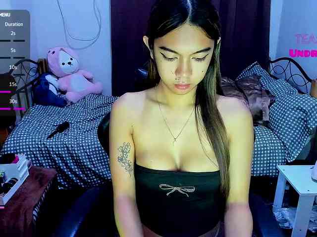 EmmaCoxx Sex Cam Show