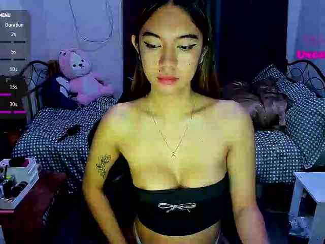 EmmaCoxx Sex Cam Show