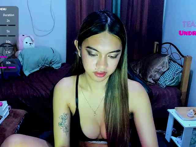 EmmaCoxx Live Webcam on BongaCams