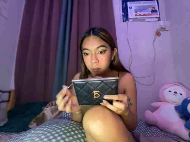 EmmaCoxx Sex Cam Show