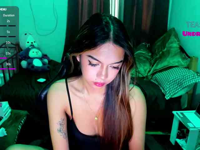 EmmaCoxx Live Webcam on BongaCams