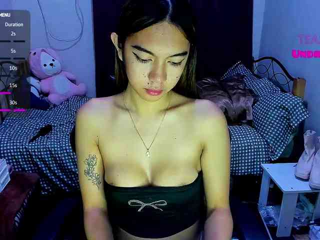 EmmaCoxx Sex Cam Show