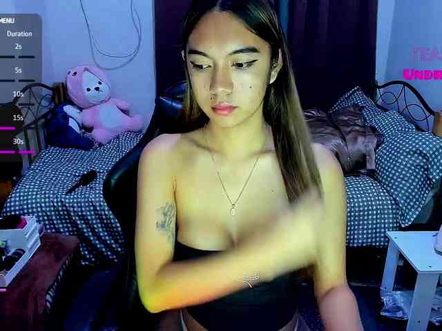 EmmaCoxx Sex Cam Show
