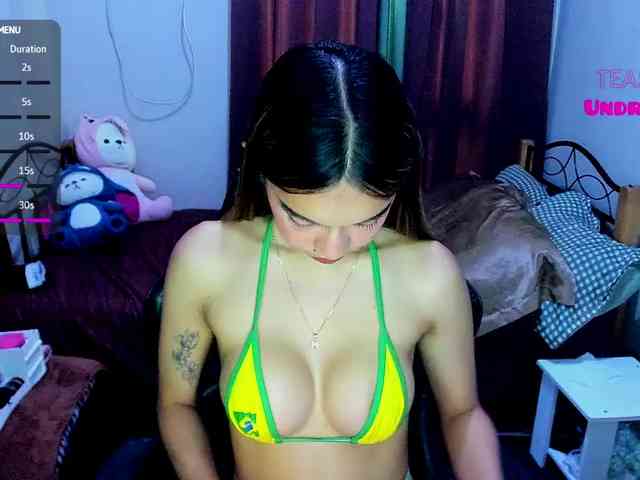 EmmaCoxx