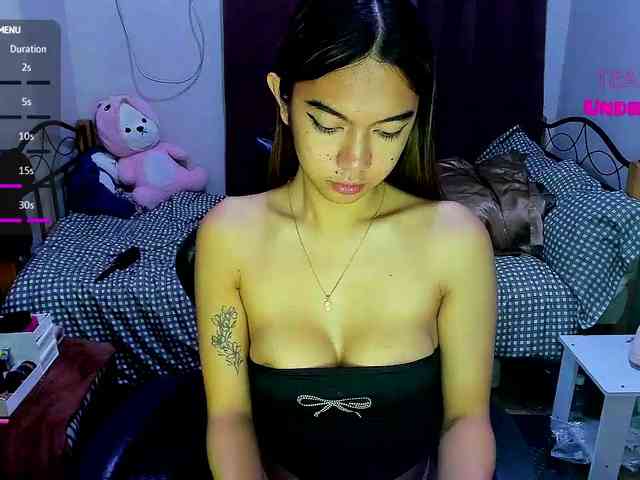 EmmaCoxx Sex Cam Show