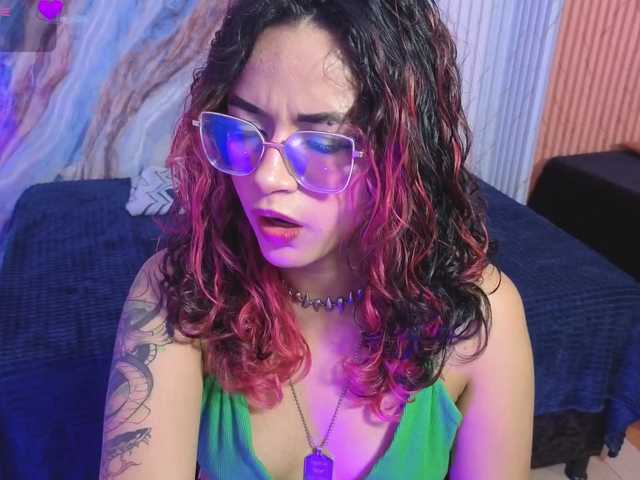 Kristen-tay's BongaCams show and profile