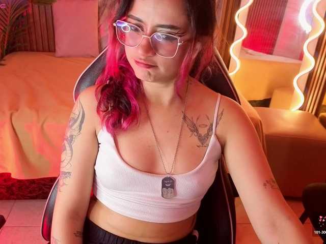 Kristen-tay live cam on BongaCams