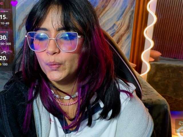 Kristen-tay live cam on BongaCams
