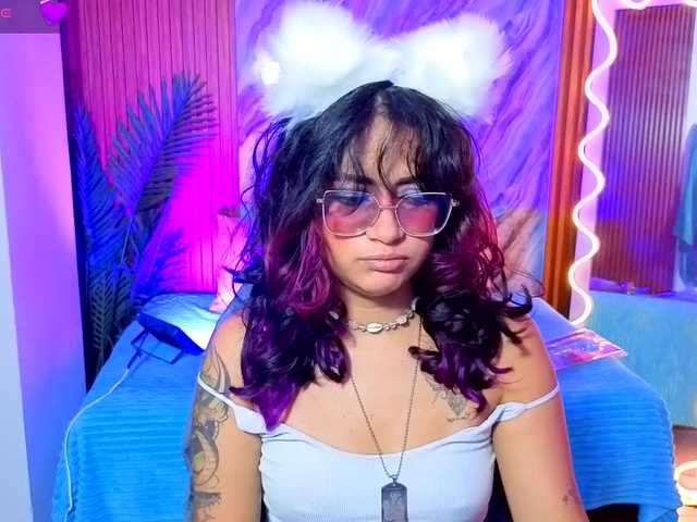 Kristen-tay live cam on BongaCams