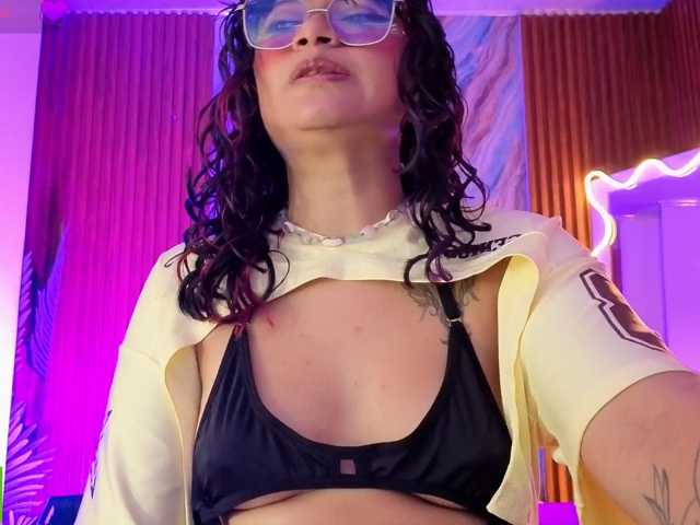 Kristen-tay