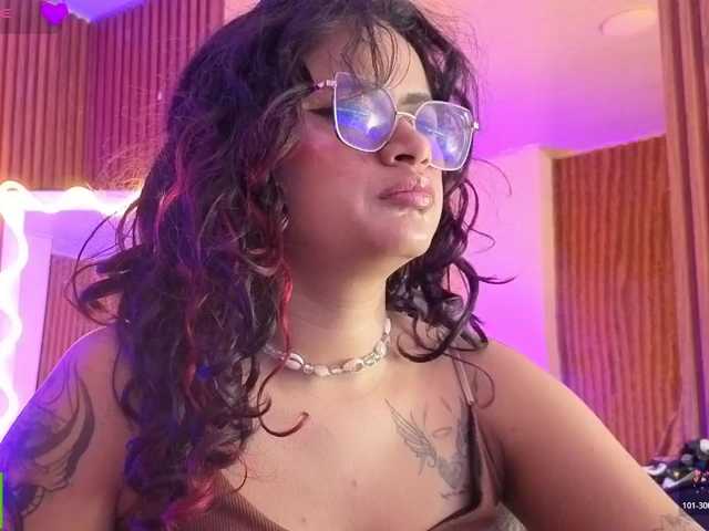 Kristen-tay live cam on BongaCams