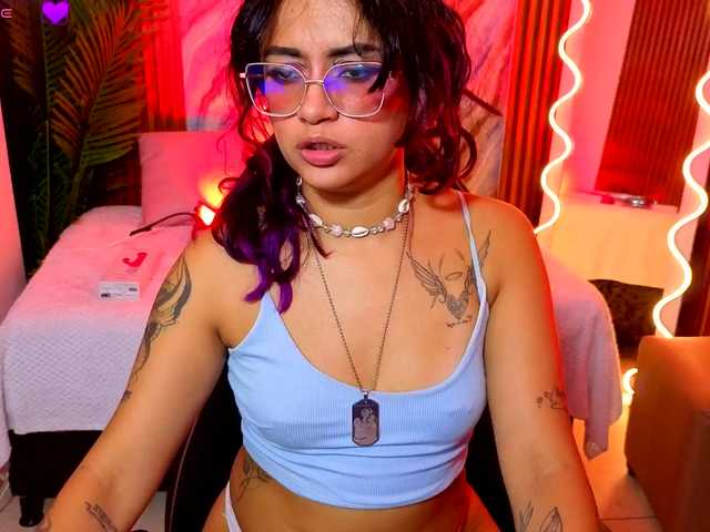 Kristen-tay live cam on BongaCams