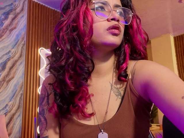 Kristen-tay live cam on BongaCams