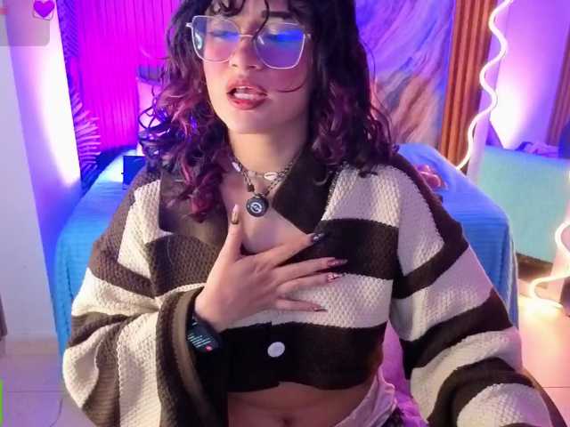 Kristen-tay live cam on BongaCams