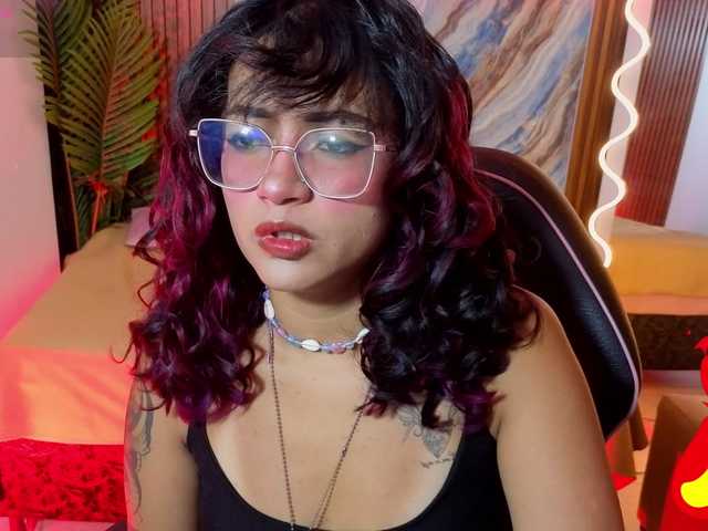 Kristen-tay live cam on BongaCams