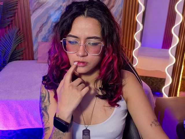 Kristen-tay live cam on BongaCams