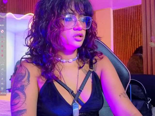 Kristen-tay live cam on BongaCams