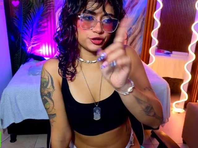 Kristen-tay live cam on BongaCams