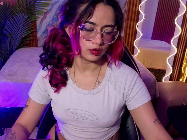 Kristen-tay live cam on BongaCams