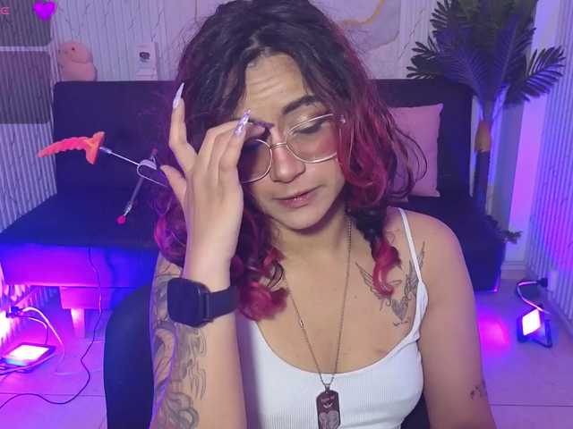 Kristen-tay's BongaCams show and profile