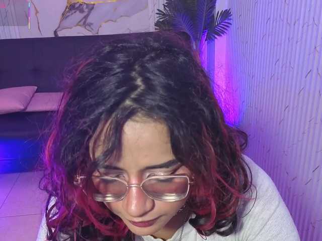 Kristen-tay's BongaCams show and profile