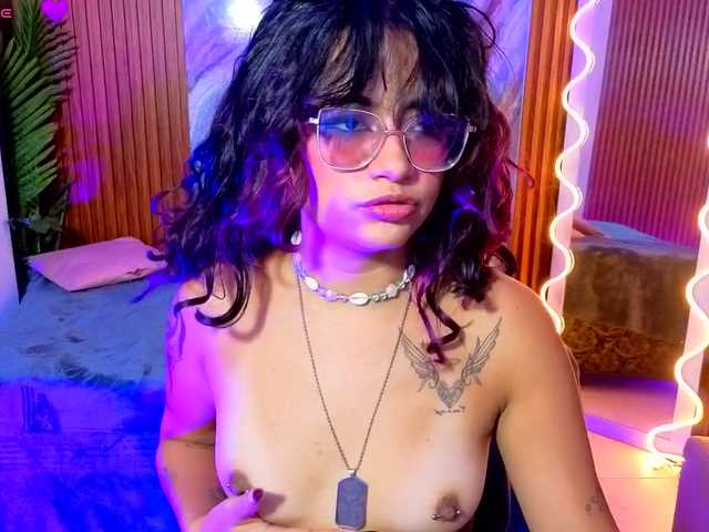 Kristen-tay