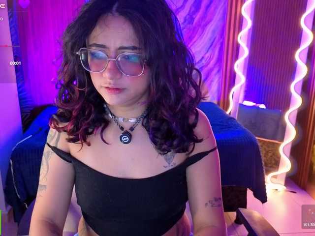 Kristen-tay live cam on BongaCams