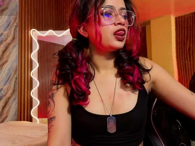 Kristen-tay live cam on BongaCams