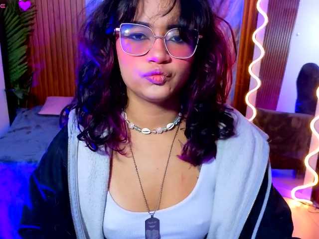 Kristen-tay live cam on BongaCams
