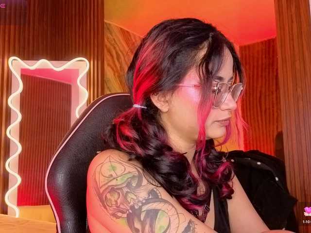 Kristen-tay live cam on BongaCams