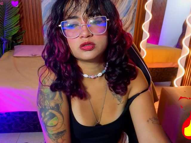 Kristen-tay live cam on BongaCams