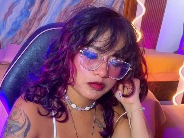 Kristen-tay live cam on BongaCams