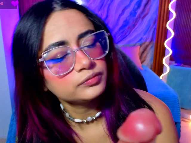 Kristen-tay live cam on BongaCams
