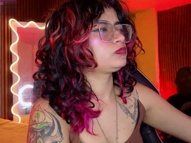 Kristen-tay live cam on BongaCams