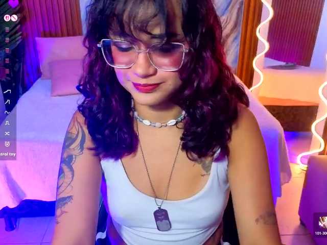 Kristen-tay live cam on BongaCams