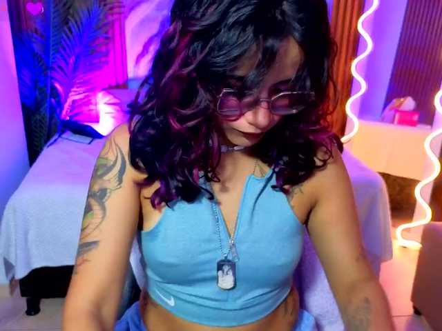 Kristen-tay live cam on BongaCams