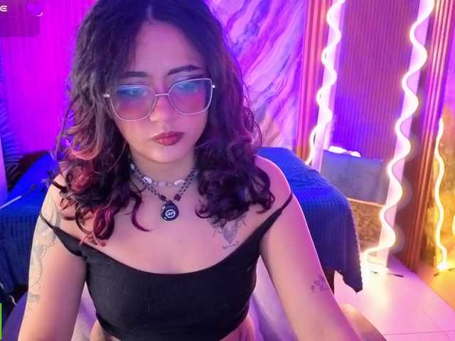 Kristen-tay