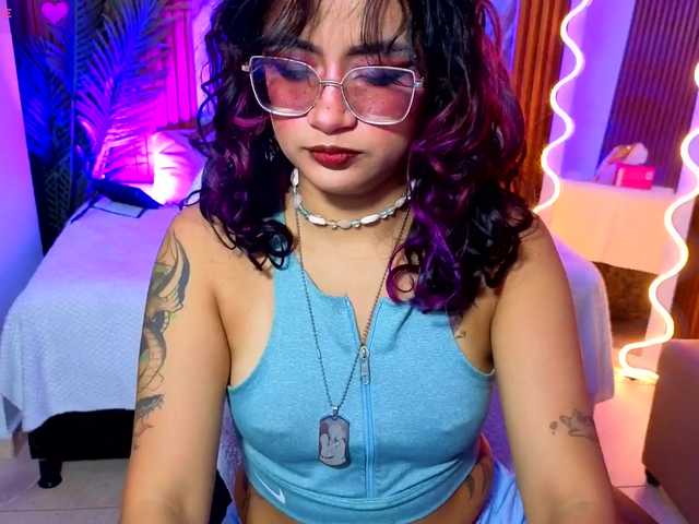 Kristen-tay live cam on BongaCams