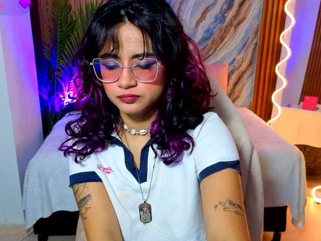 Kristen-tay live cam on BongaCams