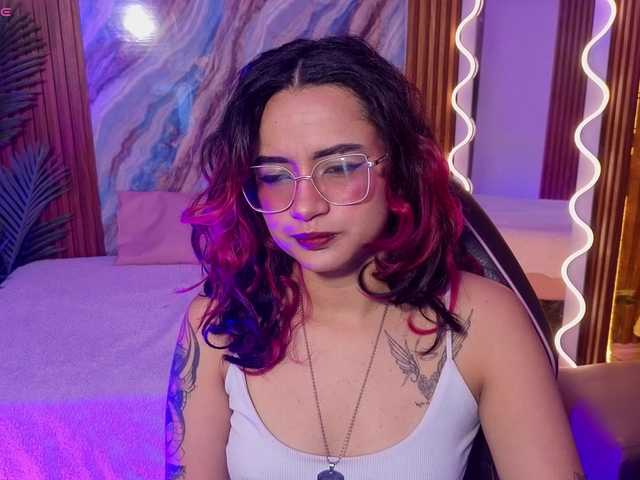 Kristen-tay live cam on BongaCams