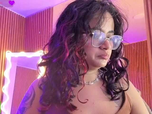Kristen-tay live cam on BongaCams