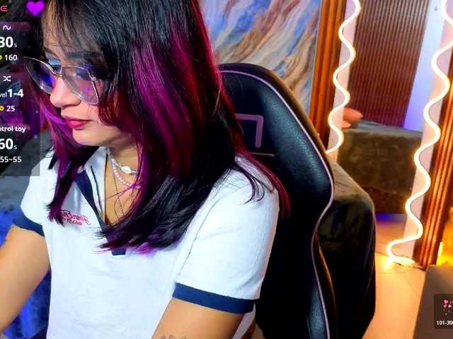 Kristen-tay live cam on BongaCams
