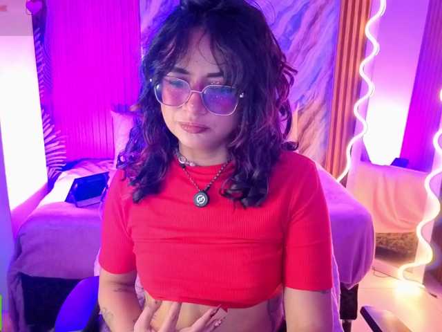 Kristen-tay, en directo ahora en BongaCams