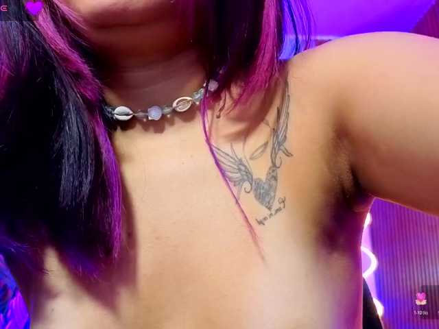 Kristen-tay live cam on BongaCams