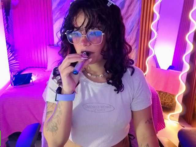 Kristen-tay
